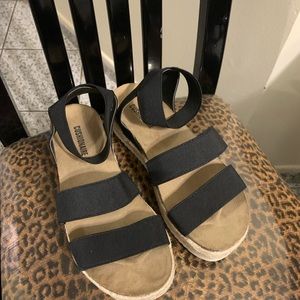Platform sandals